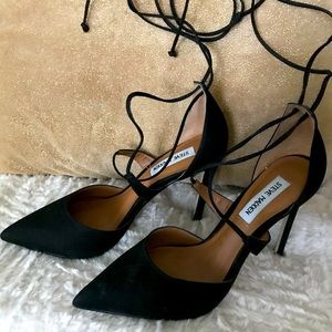 New Steve Madden, sz8, sexy 4 in heel, black suede